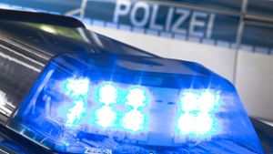 Crash auf B 10 bei Korntal-Münchingen: Auffahrunfall mit sechs Fahrzeugen